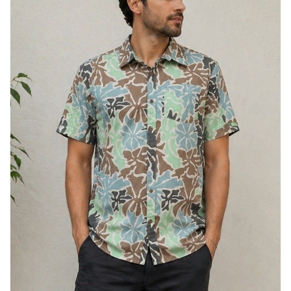 prAna Button Up Shirt Mens Medium Floral Tropical Short Sleeve Organic Cotton